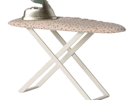 Furniture For Mouse - Iron and Ironing Board Fashion