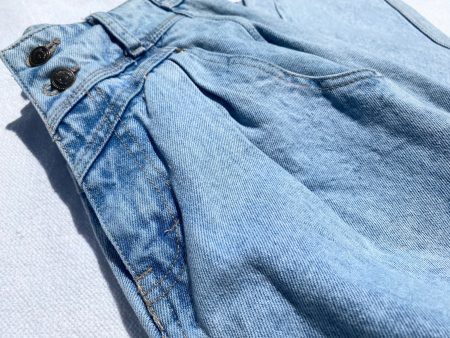 VL056- Pleated Denim Mom Jeans Supply